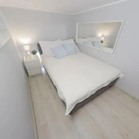 Rynek 20/21 -Cosy New Apartment On The Market Square - 4 Bedrooms - 8 People Wroclaw Exterior photo
