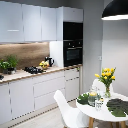 Rynek 20/21 -Cosy New Apartment On The Market Square - 4 Bedrooms - 8 People Wroclaw Exterior photo