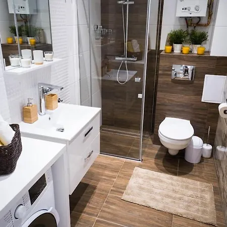 Rynek 20/21 -Cosy New Apartment On The Market Square - 4 Bedrooms - 8 People Wroclaw Exterior photo